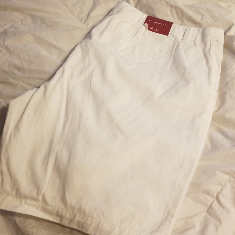 Merona white shorts NEW SZ 18